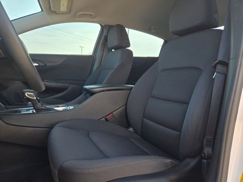 Used 2023 Chevrolet Malibu LT FWD image 11