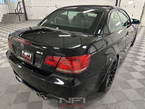 Used 2010 BMW M3 Convertible RWD image 15
