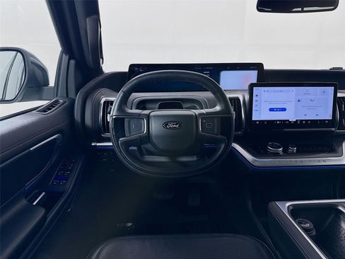 Used 2025 Ford Expedition Max Platinum w/ Stealth Performance Package AWD/4WD image 3