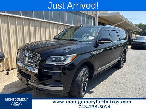 Used 2024 Lincoln Navigator L Reserve AWD/4WD image 1
