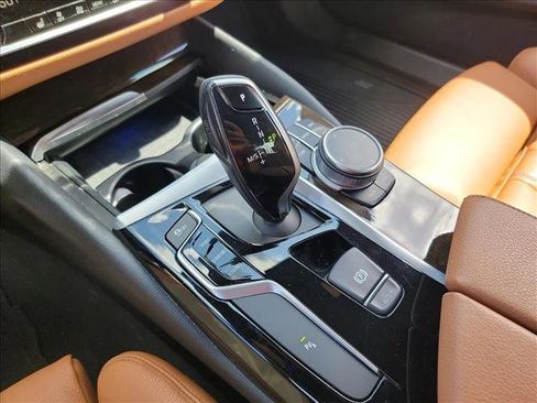 Used 2020 BMW 530i xDrive AWD/4WD image 19