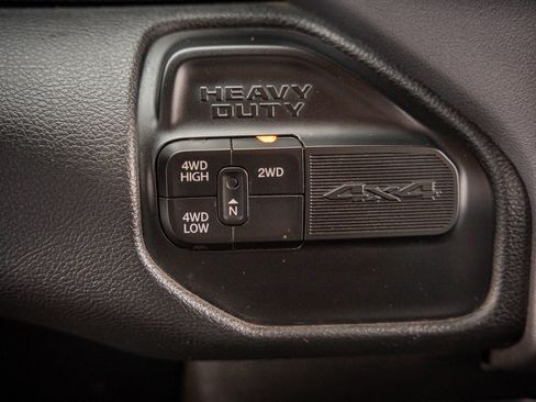 Used 2022 RAM 2500 Big Horn w/ Cold Weather Group image 25