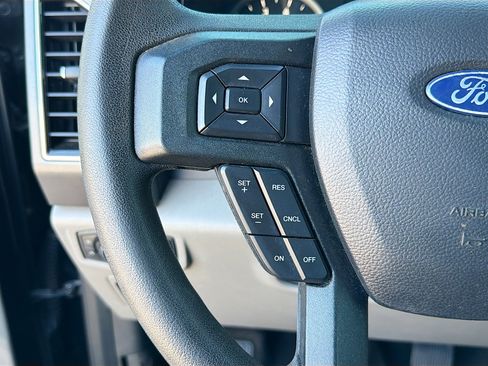 Used 2020 Ford F150 XLT image 33