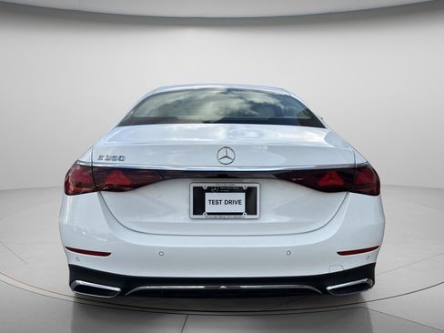 Certified 2025 Mercedes-Benz E 350 Sedan image 4