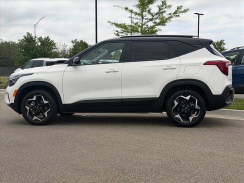 Used 2026 Kia Seltos S AWD/4WD image 3