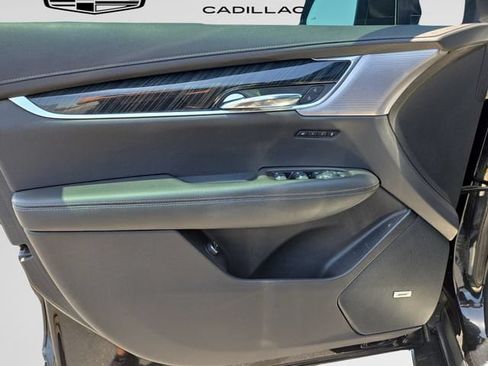 Used 2020 Cadillac XT6 Premium Luxury AWD/4WD image 15