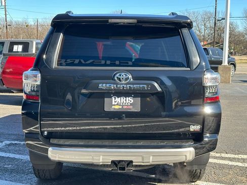 Used 2021 Toyota 4Runner TRD Off-Road Premium image 5