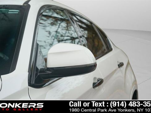 Used 2019 BMW X6 xDrive50i w/ M Sport Package image 24