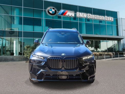 New 2026 BMW X7 xDrive40i w/ Executive Package AWD/4WD image 2