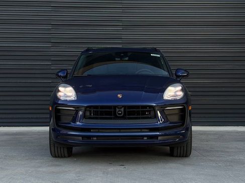 Certified 2026 Porsche Macan image 10