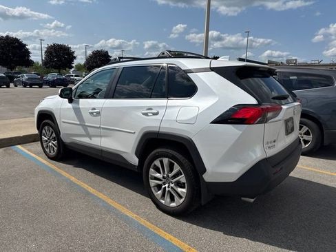 Used 2025 Toyota RAV4 XLE Premium w/ Weather Package AWD/4WD image 5
