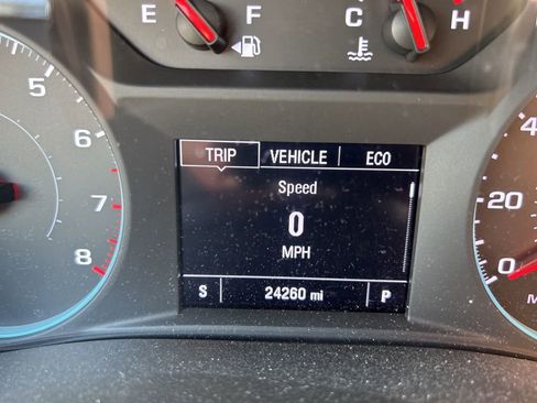 Used 2023 Chevrolet Traverse LS image 23