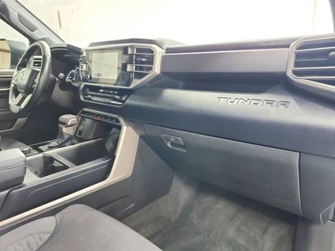 Used 2025 Toyota Tundra SR5 AWD/4WD image 36