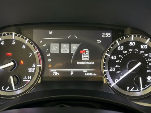 Used 2022 Toyota Highlander XLE AWD/4WD image 18