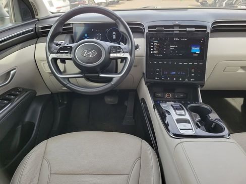 Used 2023 Hyundai Tucson Limited image 8