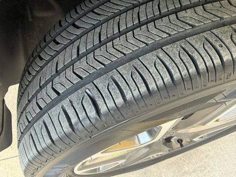 Used 2017 Jeep Renegade Latitude image 9