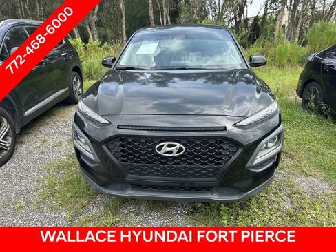Used 2021 Hyundai Kona SE AWD/4WD image 2
