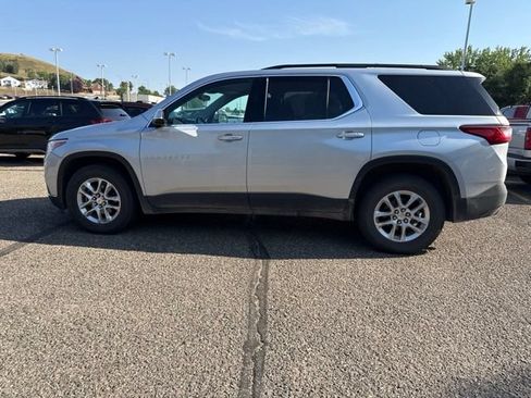 Used 2020 Chevrolet Traverse LT w/ LPO, Floor Liner Package AWD/4WD image 7