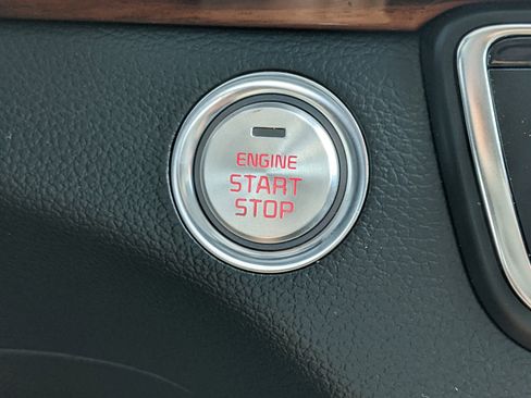 Certified 2019 Kia Cadenza Technology image 48