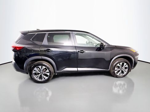 Used 2023 Nissan Rogue SV image 11