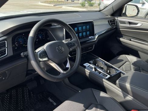 New 2026 Volkswagen Atlas Cross Sport SE FWD image 10
