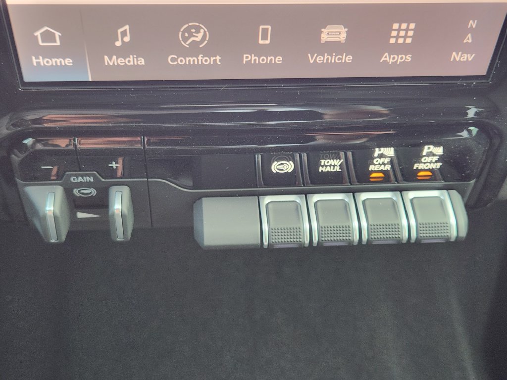 New 2026 RAM 3500 Tradesman AWD/4WD image 15