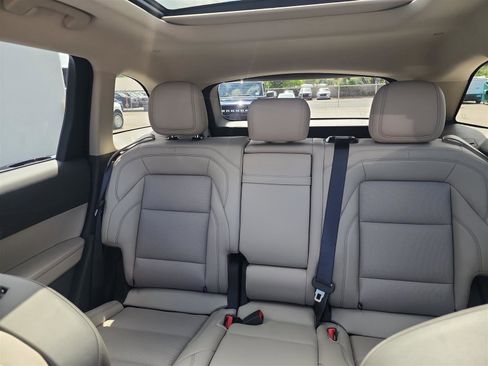 New 2025 Lincoln Nautilus Premier w/ Equipment Group 102A image 13