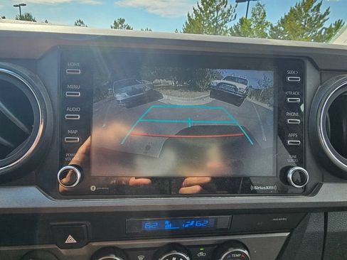 Used 2023 Toyota Tacoma TRD Sport AWD/4WD image 18