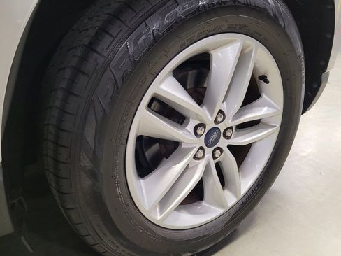 Used 2017 Ford Edge SEL w/ Equipment Group 201A image 31