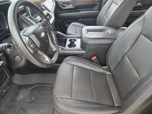 Used 2023 Chevrolet Tahoe High Country AWD/4WD image 12