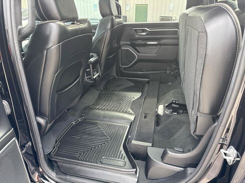 Used 2023 RAM 1500 Laramie RWD image 43
