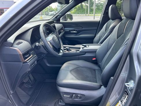 New 2026 Toyota Grand Highlander AWD Hybrid image 9