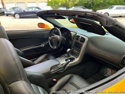 Used 2007 Chevrolet Corvette Convertible w/ Preferred Equipment Group image 30