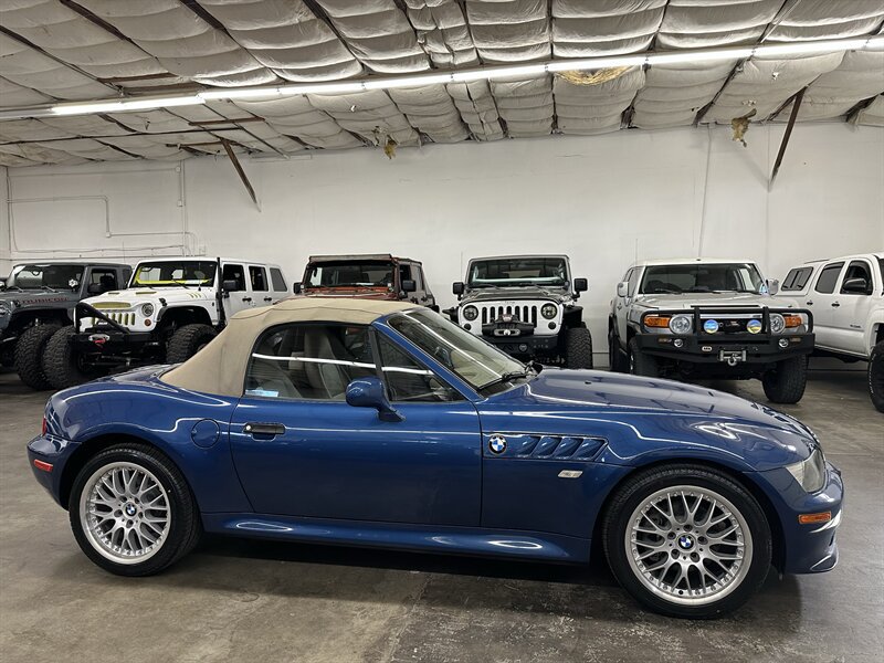 Used 2000 BMW Z3 2.8 RWD image 2