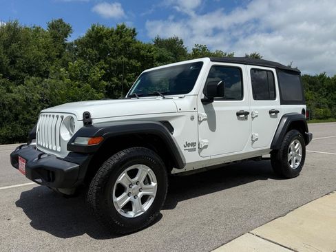 Used 2018 Jeep Wrangler Unlimited Sport S AWD/4WD image 40