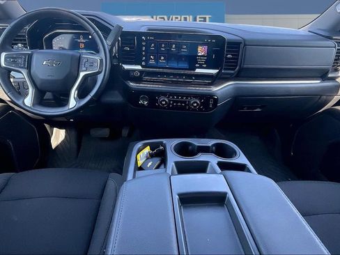 Used 2023 Chevrolet Silverado 1500 LT Trail Boss AWD/4WD image 8