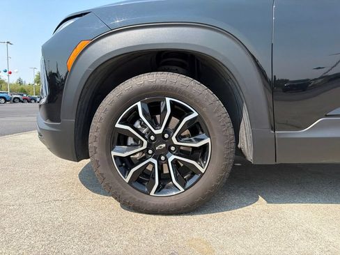 Used 2024 Chevrolet TrailBlazer ACTIV w/ Convenience Package AWD/4WD image 9
