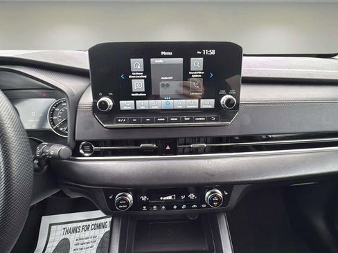 Used 2024 Mitsubishi Outlander SE image 23