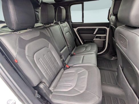 Used 2022 Land Rover Defender 110 X-Dynamic HSE AWD/4WD image 29