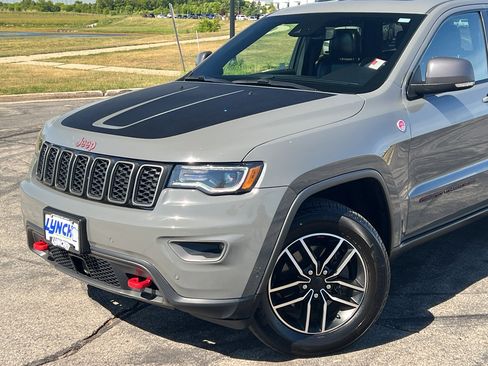 Used 2020 Jeep Grand Cherokee Trailhawk w/ Trailhawk Luxury Group AWD/4WD image 8