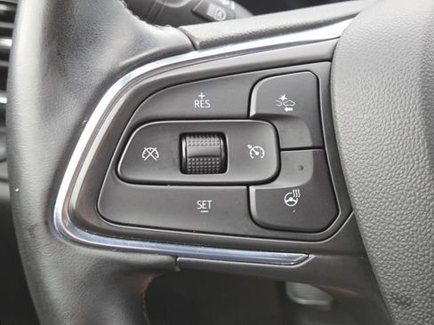 Used 2024 Buick Envista Sport Touring w/ Convenience I Package FWD image 11