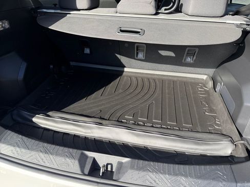 Certified 2025 Subaru Crosstrek 2.0i Premium image 25