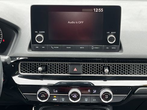 Used 2023 Honda Civic Sport image 4