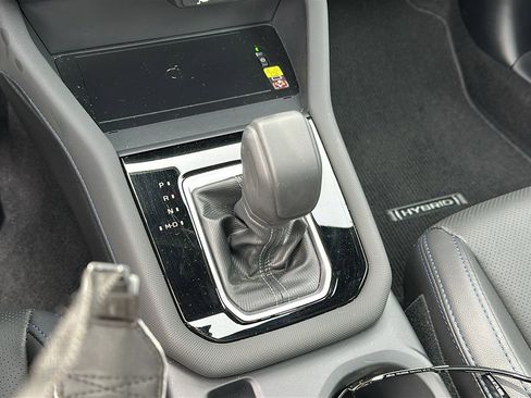 Certified 2025 Subaru Forester Limited AWD/4WD image 18