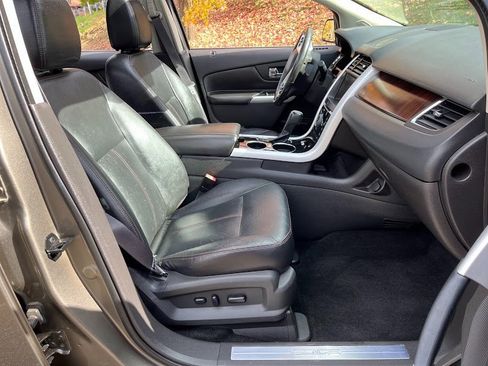 Used 2013 Ford Edge Limited image 36