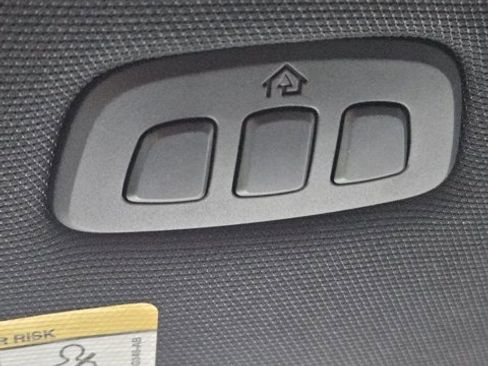 Certified 2022 Ford F150 Platinum w/ Equipment Group 701A High image 25