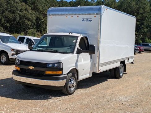 New 2025 Chevrolet Express 3500 w/ Power Convenience Package image 6