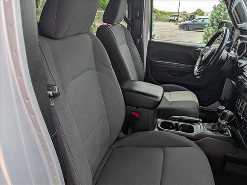Used 2022 Jeep Wrangler Unlimited Sport AWD/4WD image 13