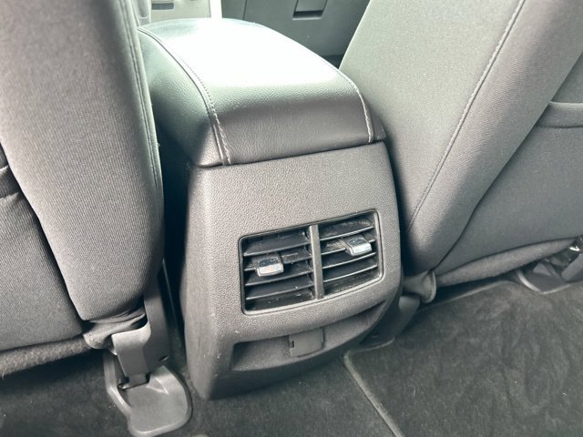 Used 2013 Ford Edge SE FWD image 22