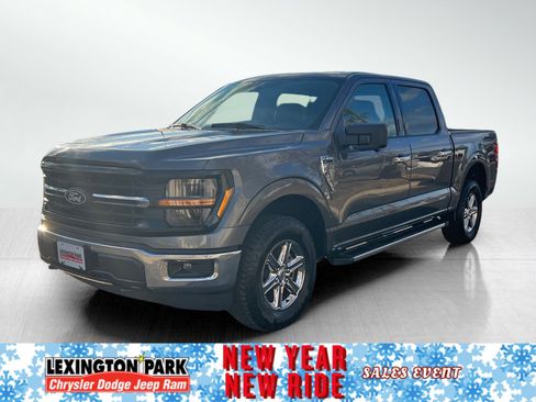 Used 2024 Ford F150 XLT image 2